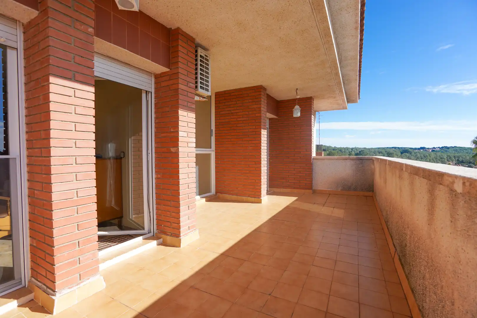 Terrassa de Casa o xalet en venda en Tarragona amb Aire condicionat, Calefacció i Jardí privat