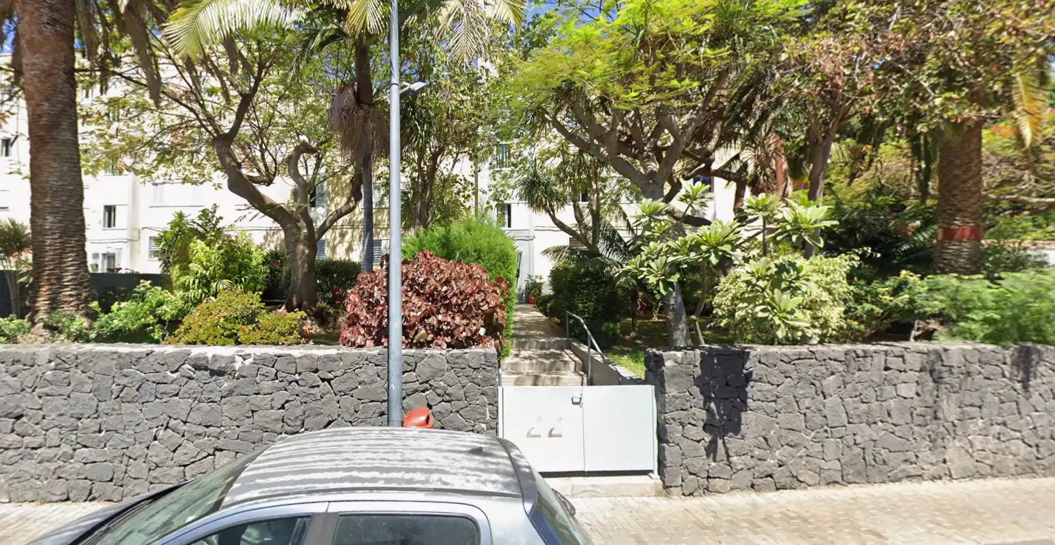 Vista exterior de Pis en venda en Arona