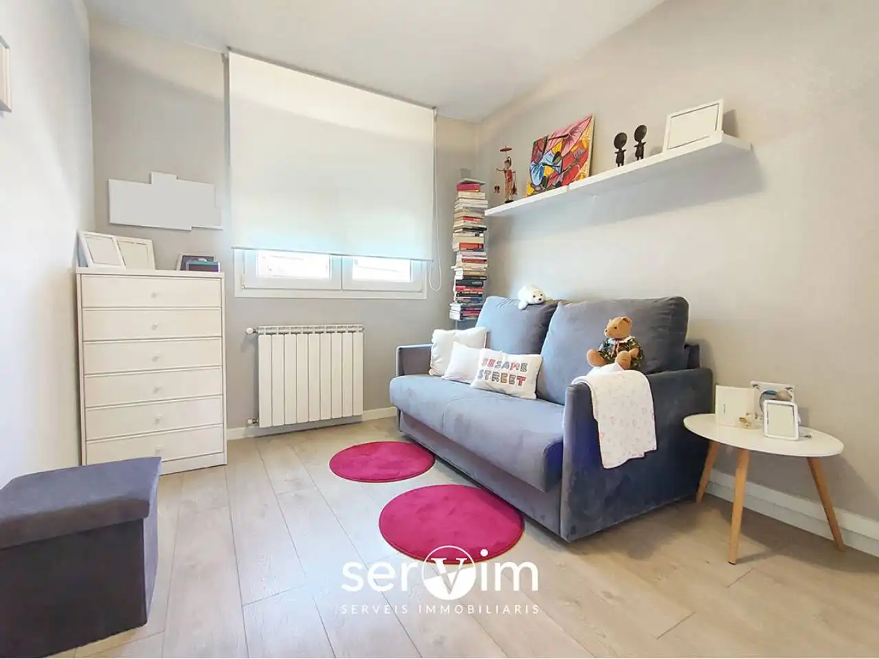 Habitación de Casa adosada en venta en Girona con Aire acondicionado, Calefacción y Jardín privado