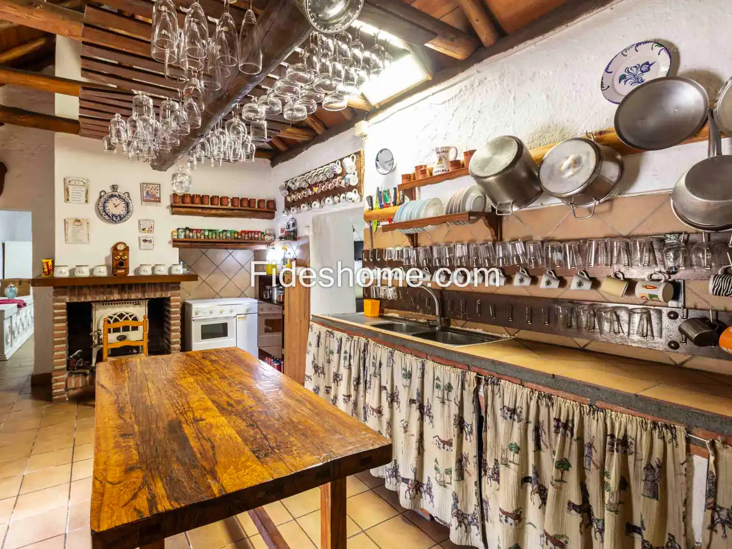 Cuina de Finca rústica en venda en Villamena amb Jardí privat, Piscina i Moblat