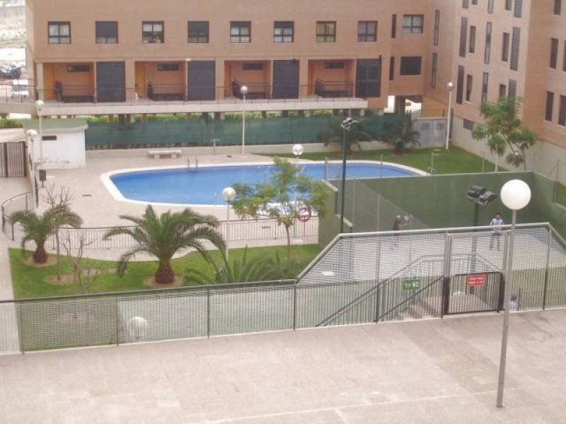 Piscina de Piso de alquiler en Gandia con Aire acondicionado, Calefacción y Jardín privado