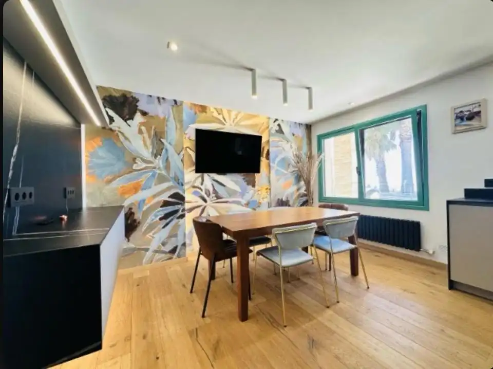 Comedor de Casa o chalet en venta en Mataró con Aire acondicionado, Jardín privado y Parquet