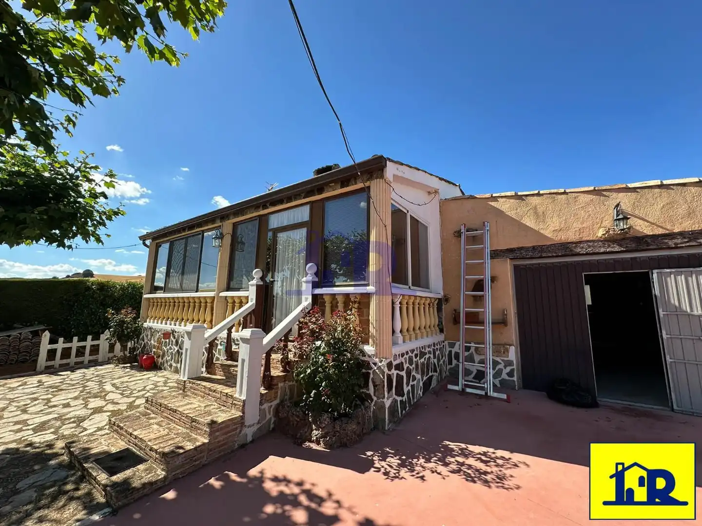 Exterior view of Houses for sale in Villar de Olalla  with Heating, Terrace and Storage room
