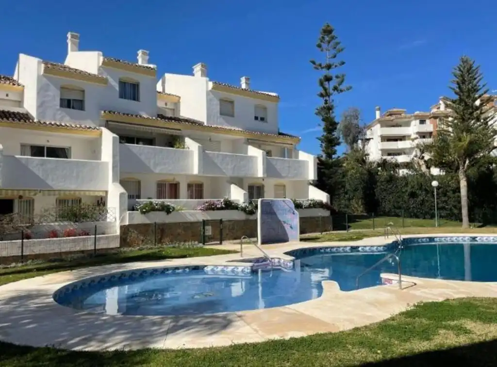 Àtic amb piscina en venda a Calahonda, imagen 4