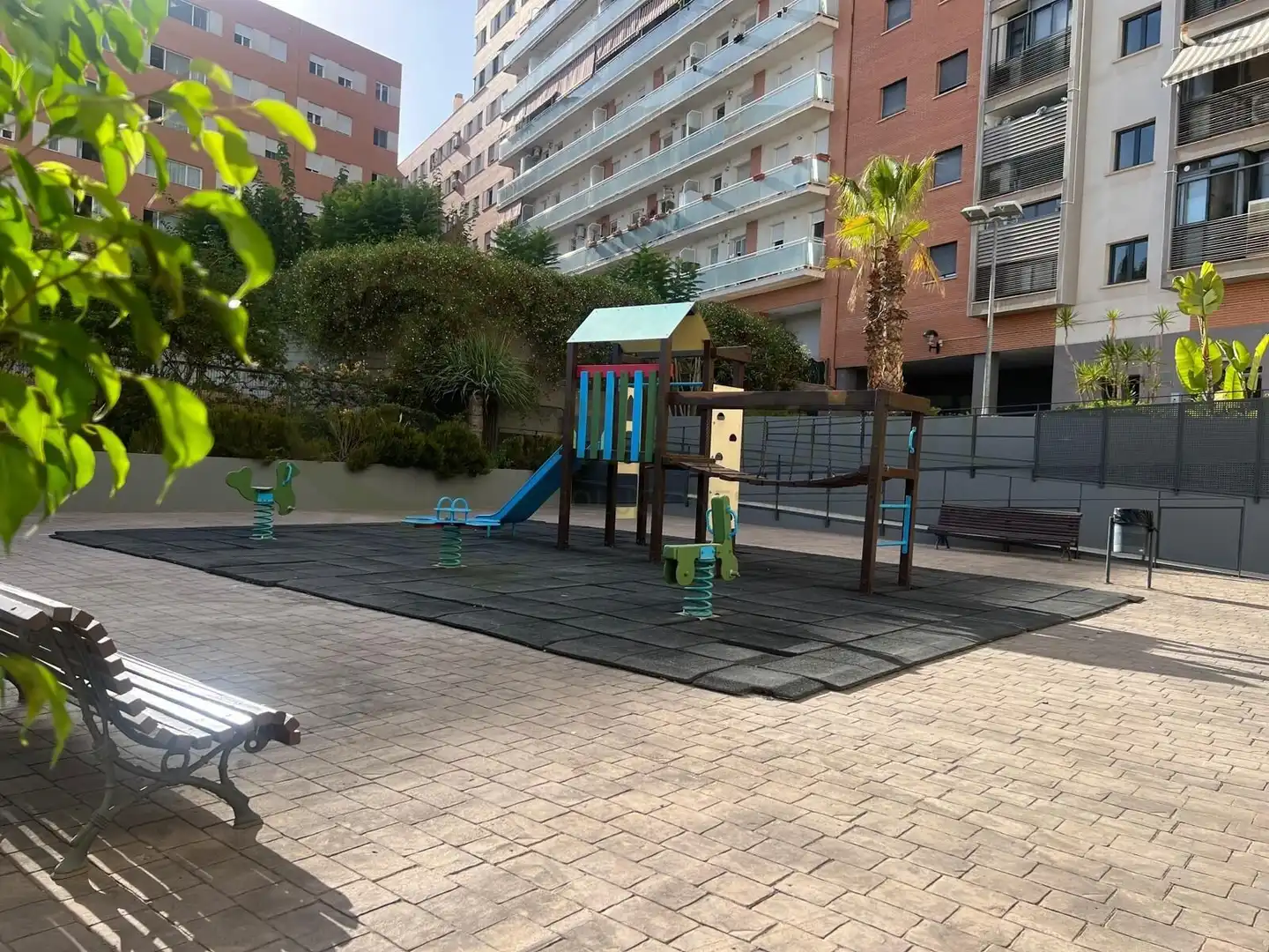 Parking of Flat for sale in Alicante / Alacant  with Air Conditioner, Heating and Private garden