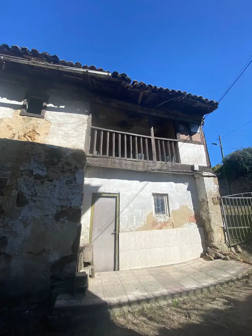 Houses for sale in Calle Marino Gutiérrez, La Felguera