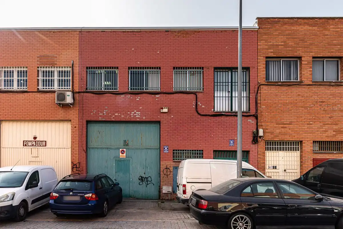 Business premises for sale in C. de Soria, imagen 2