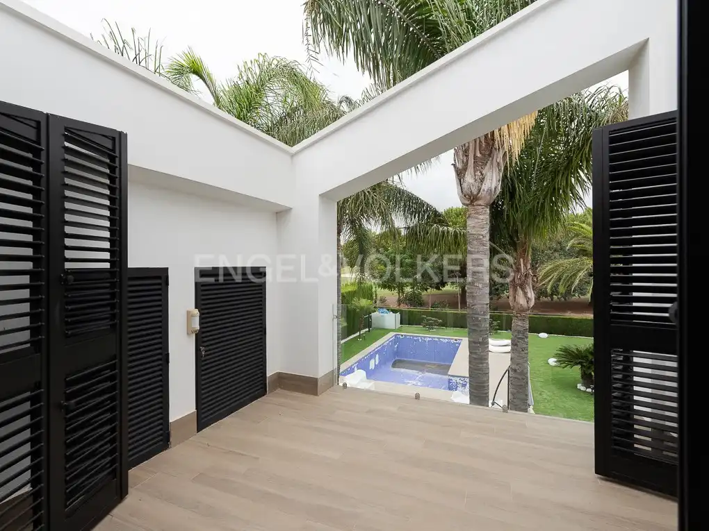 Terrace of Houses for rent in Bétera  with Air Conditioner, Heating and Private garden