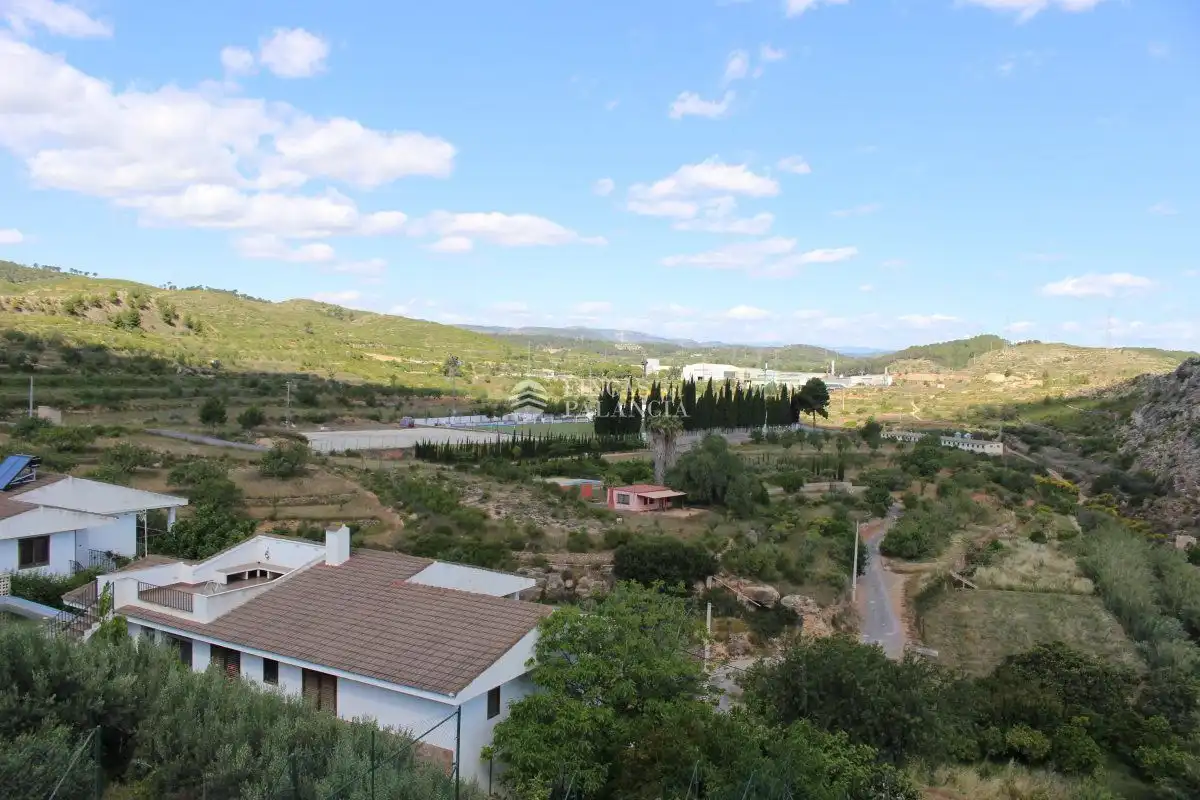 Casa o chalet en venta en Soneja con Aire acondicionado, Trastero y Piscina