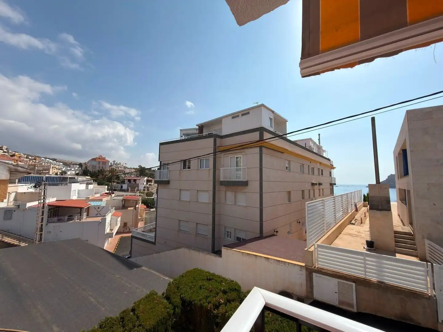 Vista exterior de Casa o chalet en venta en Águilas con Aire acondicionado, Terraza y Trastero