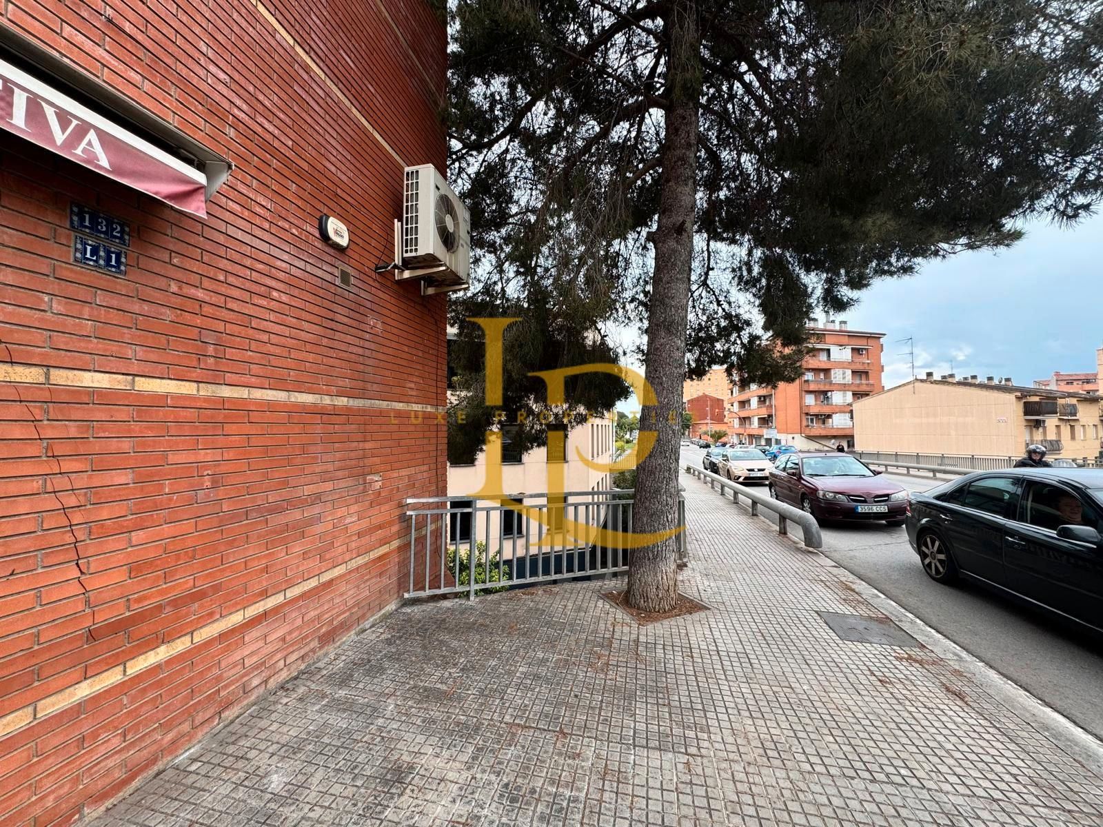 Exterior view of Premises to rent in Rubí