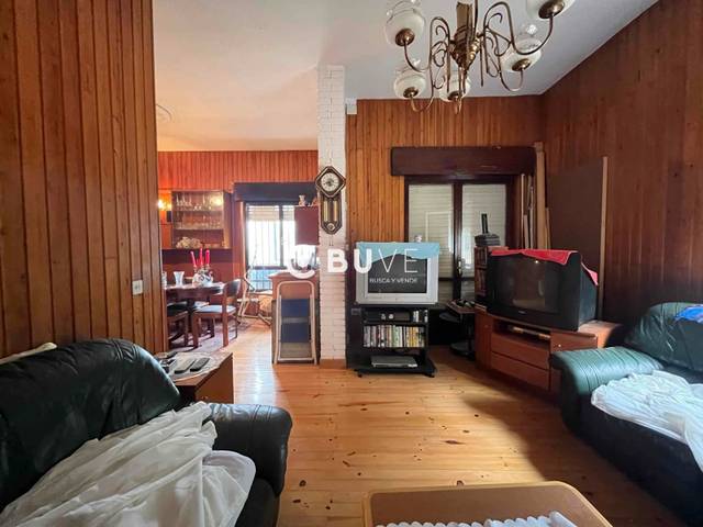 Casa-chalet en Venta en Don Pelayo en Garrafe de Torío