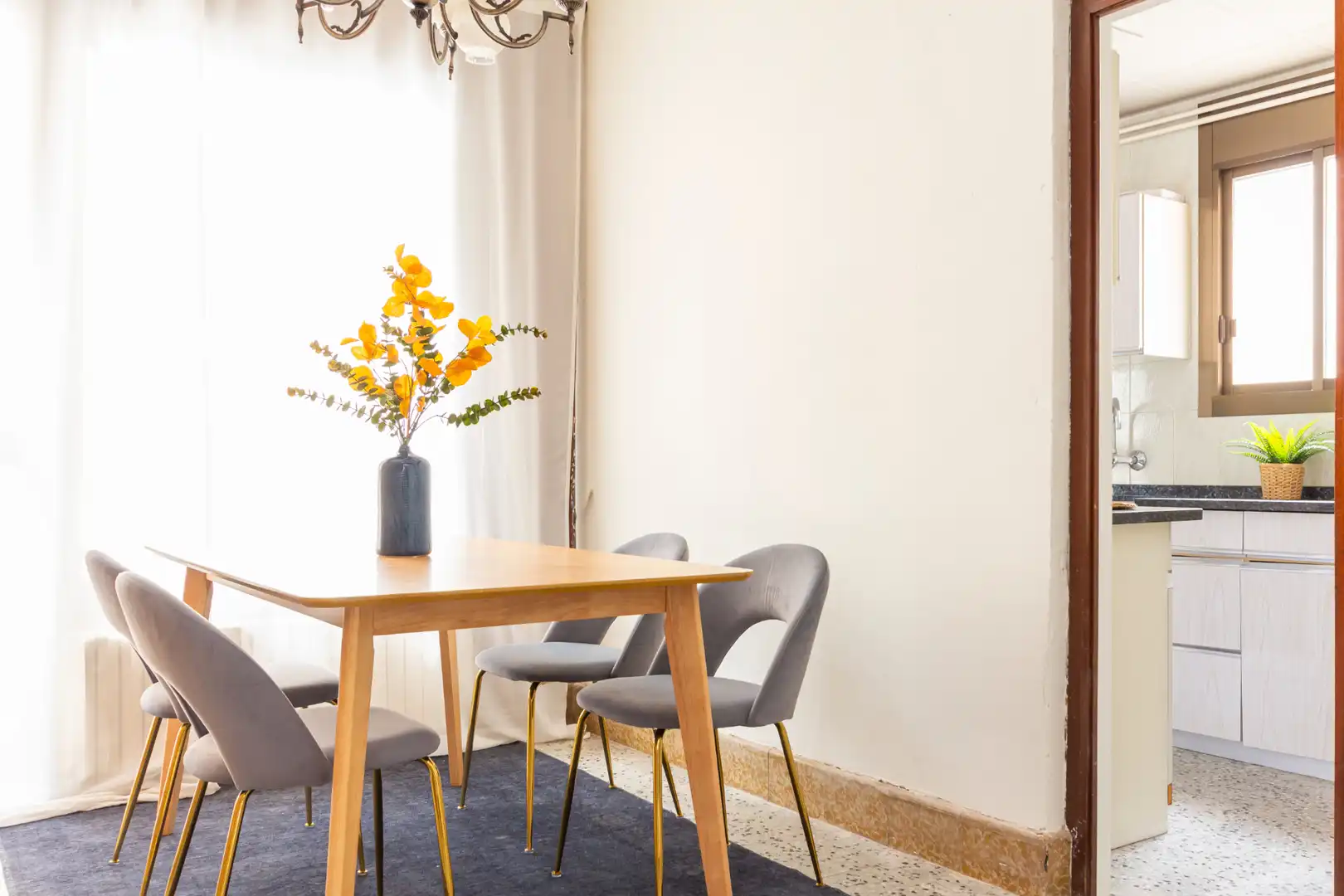 Comedor de Piso en venta en Terrassa con Calefacción y Terraza