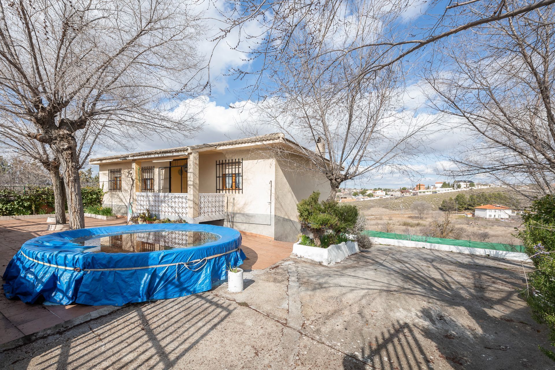 Vista exterior de Casa o xalet en venda en Colmenar de Oreja amb Calefacció, Jardí privat i Terrassa