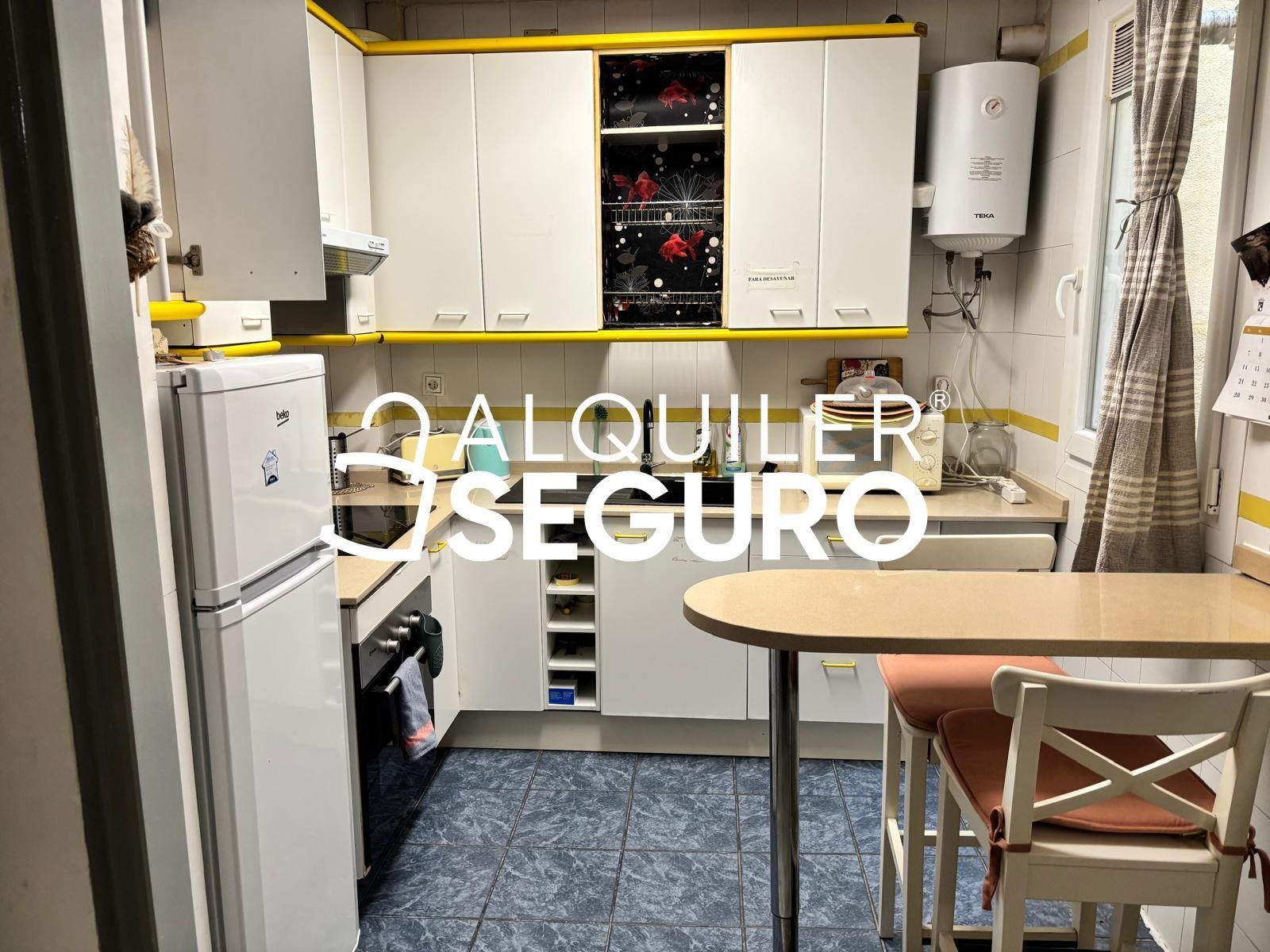 Cocina de Estudio de alquiler en  Madrid Capital con Aire acondicionado, Calefacción y Amueblado