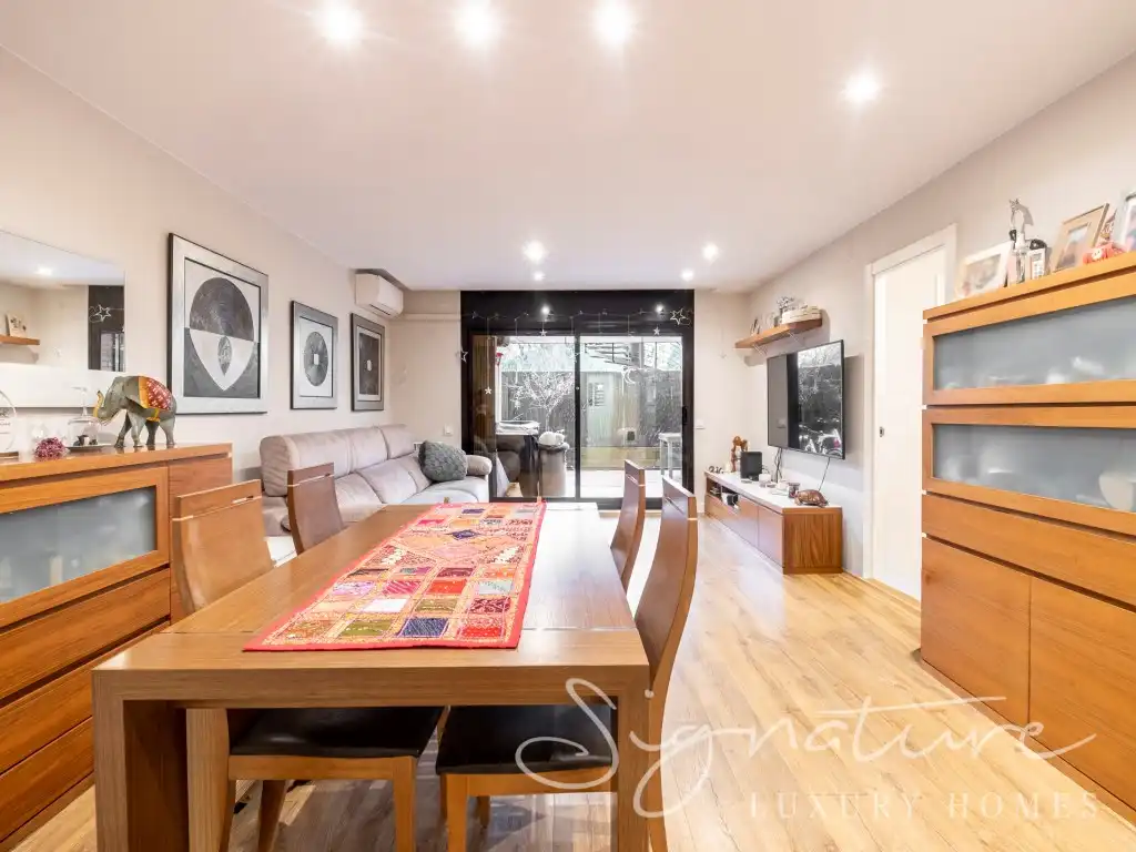 Dining room of Ground floor for sale in Sant Cugat del Vallès  with Air Conditioner and Heating