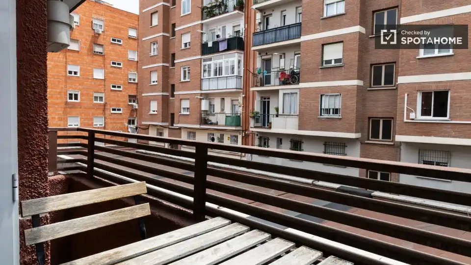 Wohnung zur Miete in Ciudad Jardín
