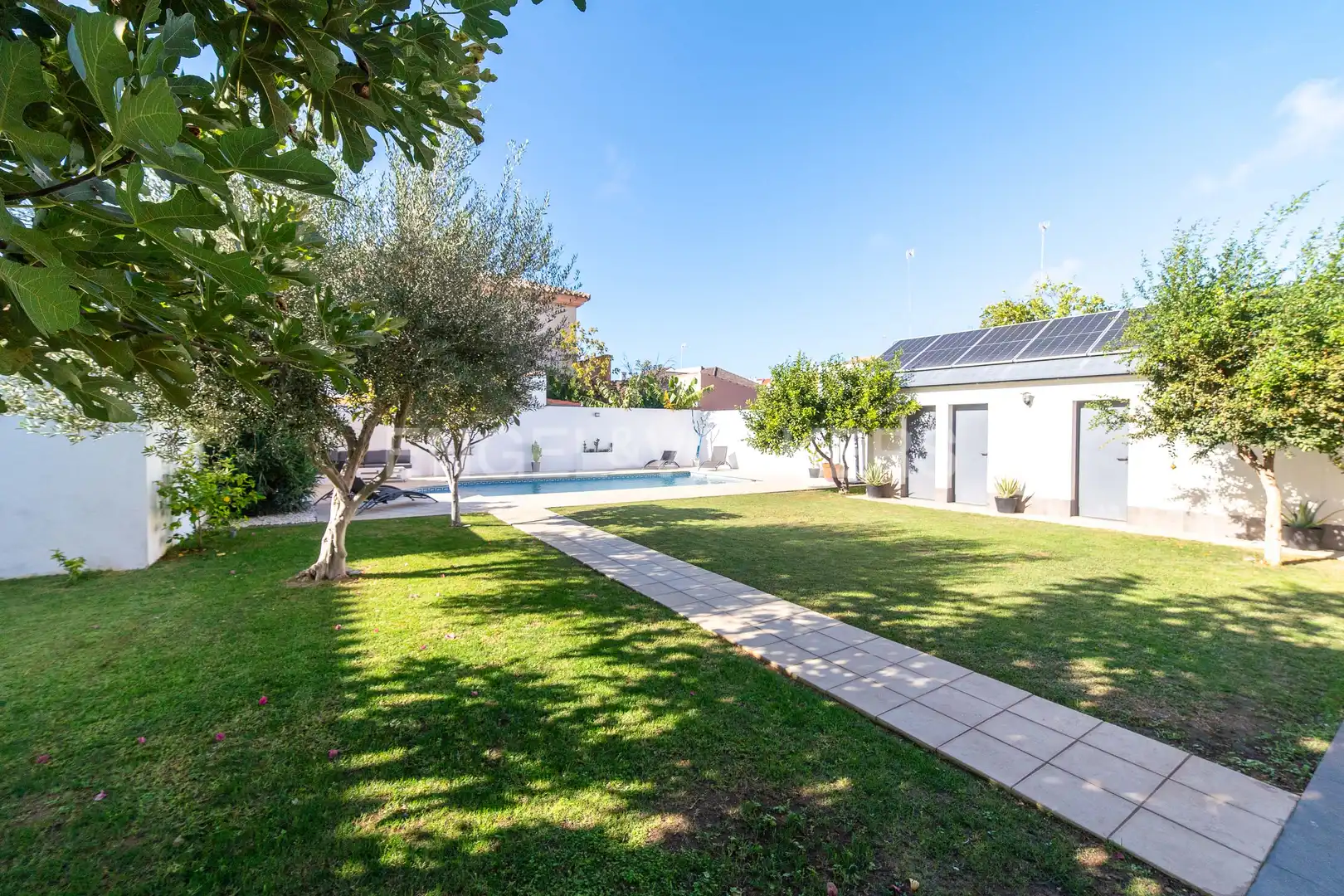 Jardí de Casa o xalet en venda en San Fernando amb Calefacció, Jardí privat i Terrassa