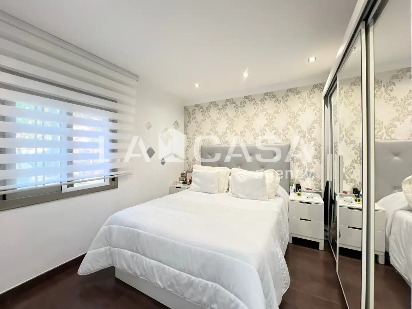 Habitación de Piso en venta en Badalona con Amueblado y Balcón