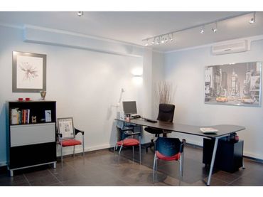 Local comercial en venda a Calle Monturiol