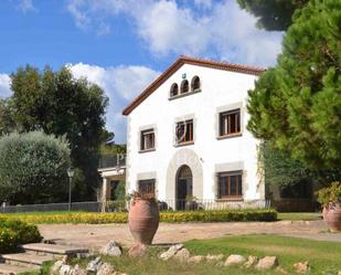 Vista exterior de Casa o xalet en venda en Sant Andreu de Llavaneres amb Calefacció i Jardí privat