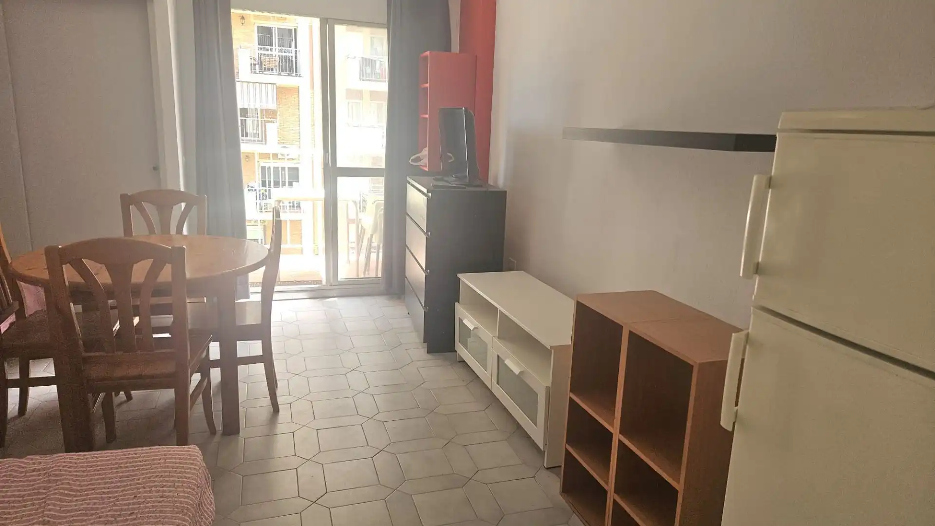 Habitación de Estudio en venta en Benalmádena con Terraza y Piscina comunitaria