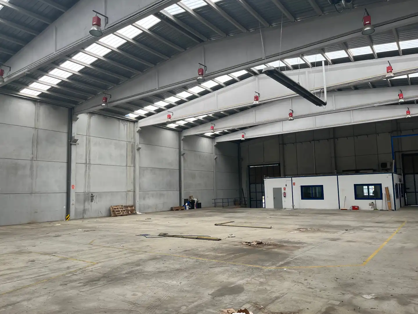 Nave industrial en venta en Els Hostalets de Pierola