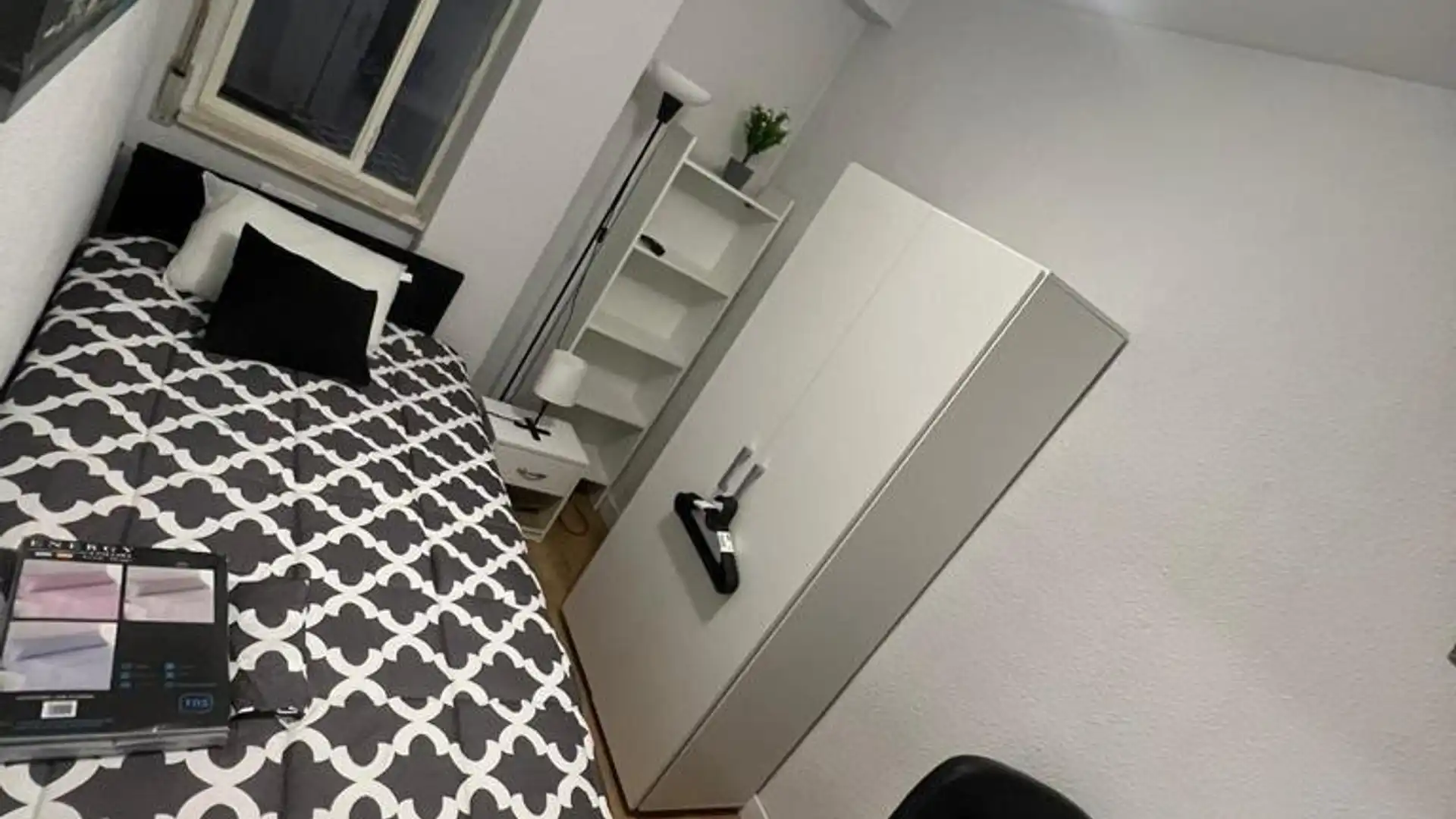 Habitación de Piso de alquiler en Salamanca Capital con Calefacción, Amueblado y Horno