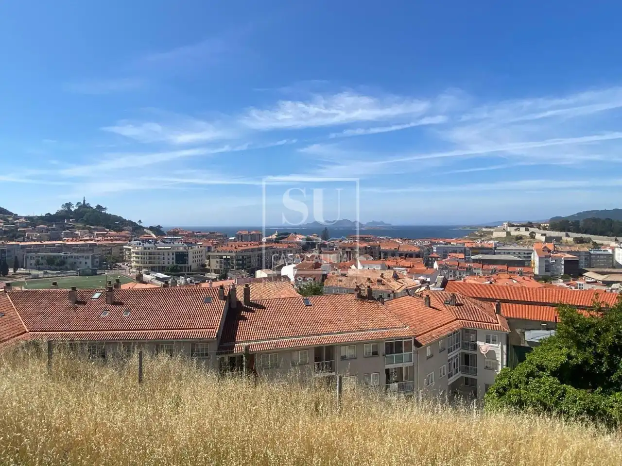 Außenansicht von Wohnung zur Miete in Baiona mit Klimaanlage, Heizung und Möbliert