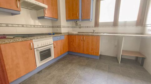 Foto 2 de Piso en venta en Avenida de la Constitución, Aller, Asturias