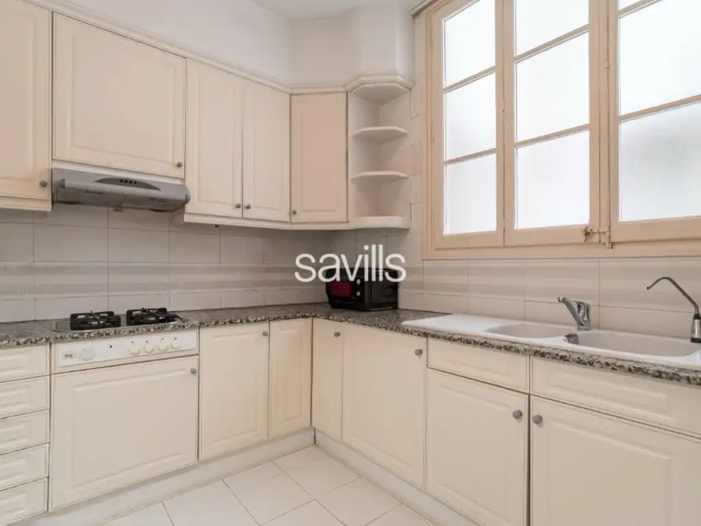 Cuina de Apartament en venda en Barcelona amb Aire condicionat, Terrassa i Balcó