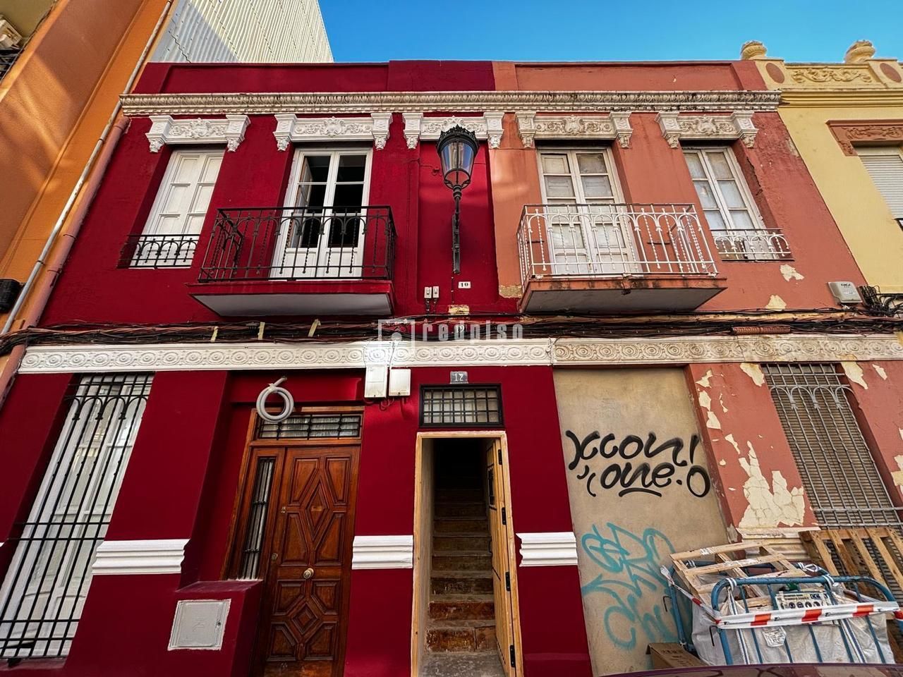 Vista exterior de Casa o xalet en venda en  Valencia Capital amb Terrassa