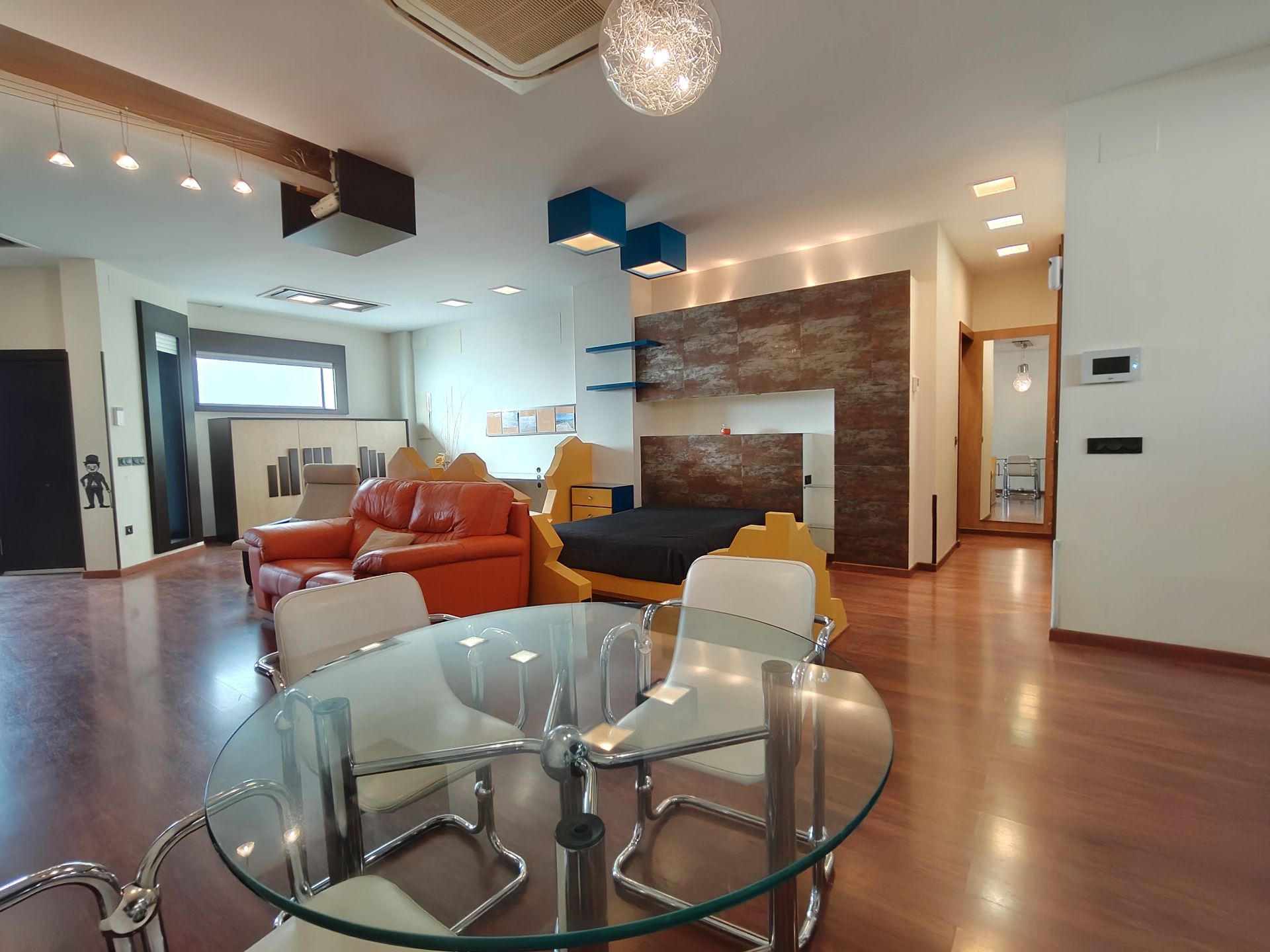 Sala d'estar de Planta baixa en venda en Vélez-Málaga amb Aire condicionat, Moblat i Forn