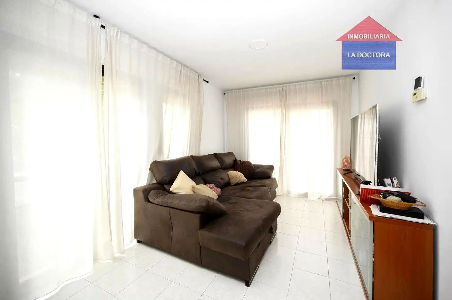 Sala de estar de Casa o chalet en venta en Navalcarnero con Calefacción, Jardín privado y Terraza