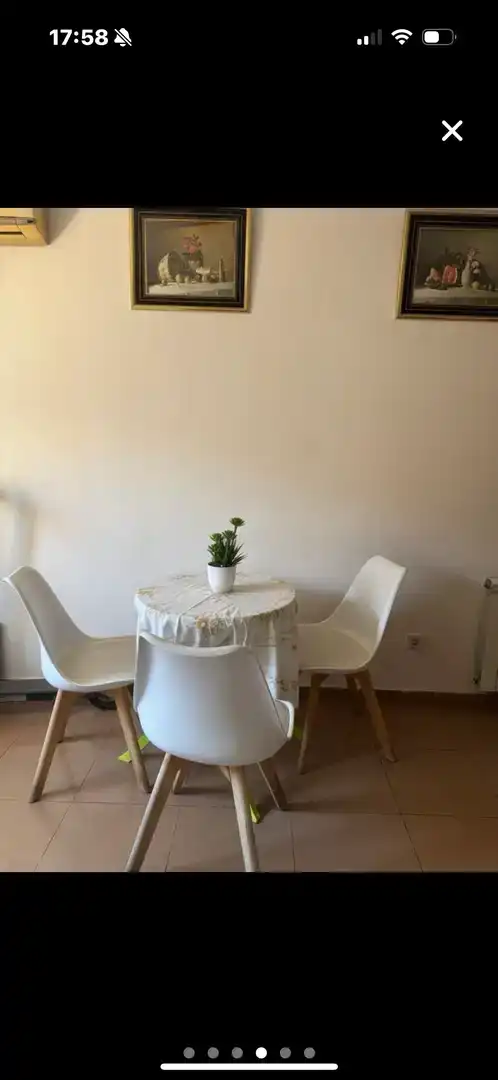 Menjador de Pis per a compartir en Rubí amb Parquet, Moblat i Balcó