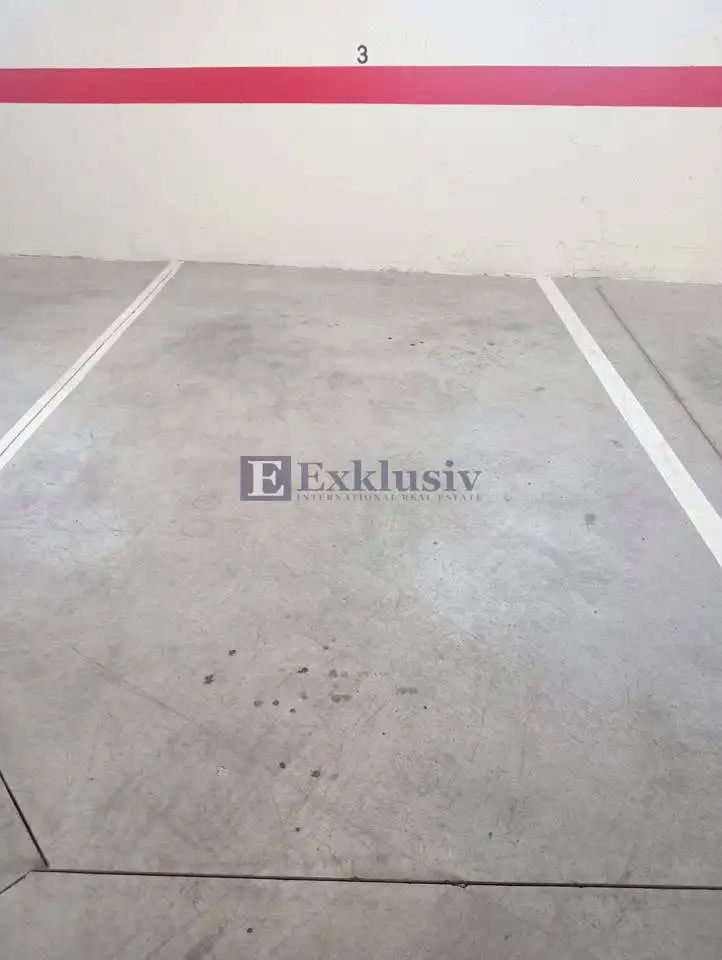 Parking de Planta baja en venta en Guía de Isora con Aire acondicionado, Terraza y Amueblado