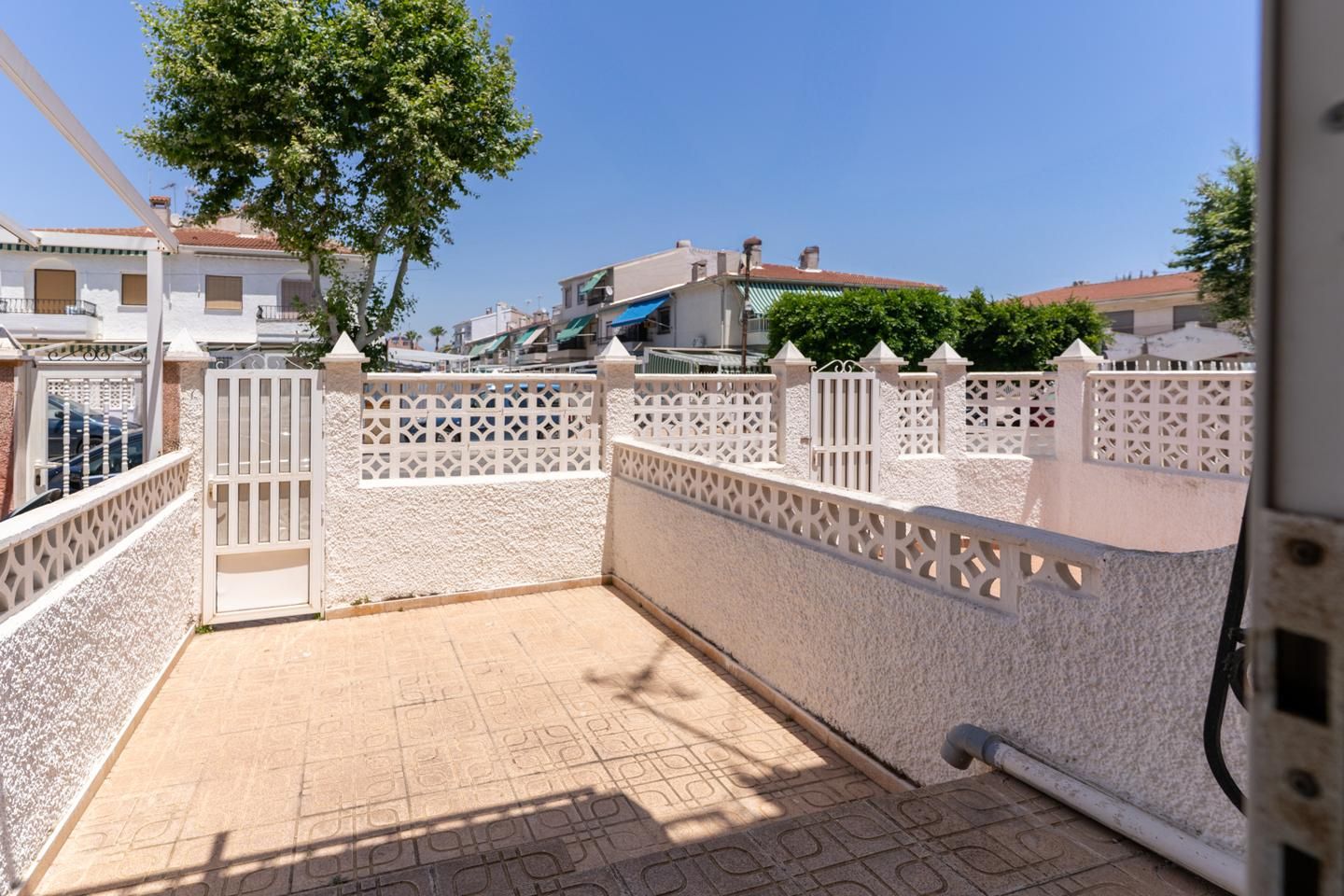 Jardí de Casa o xalet en venda en Santa Pola amb Aire condicionat, Terrassa i Moblat