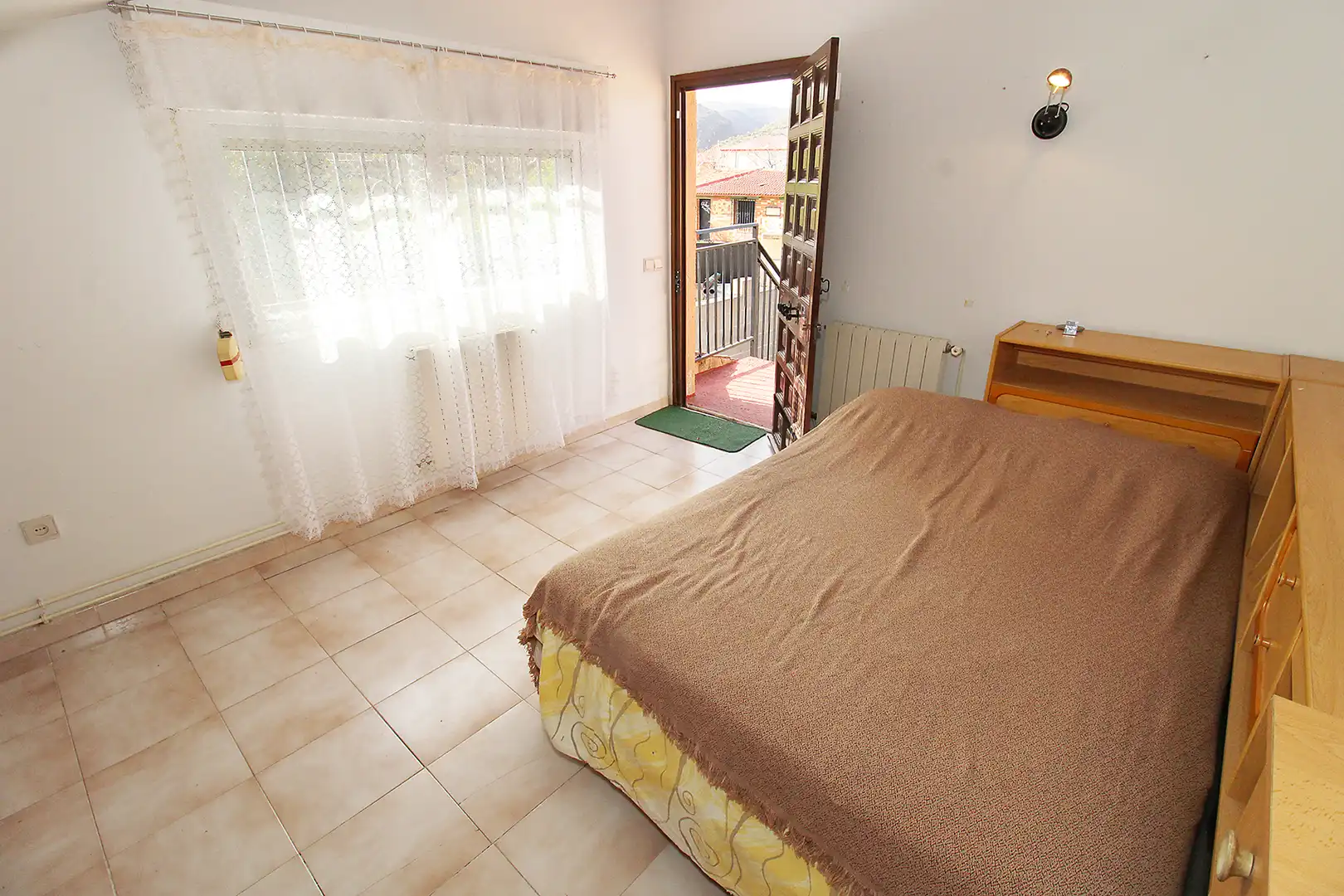 Detached house with garden for sale in Calle Bolivia, imagen 44