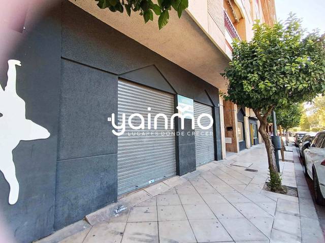Local comercial en Alquiler en Renfe - Bulevar 1ª y 2ª Fase