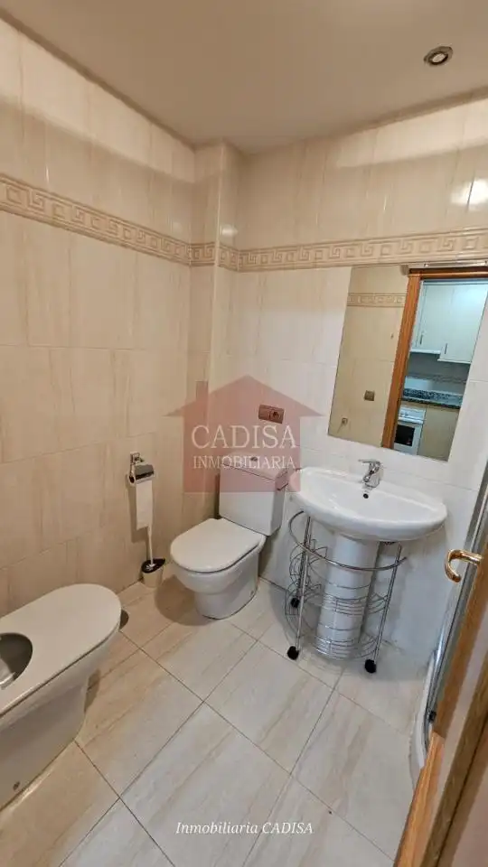 Baño de Estudio de alquiler en Salamanca con Calefacción y Amueblado