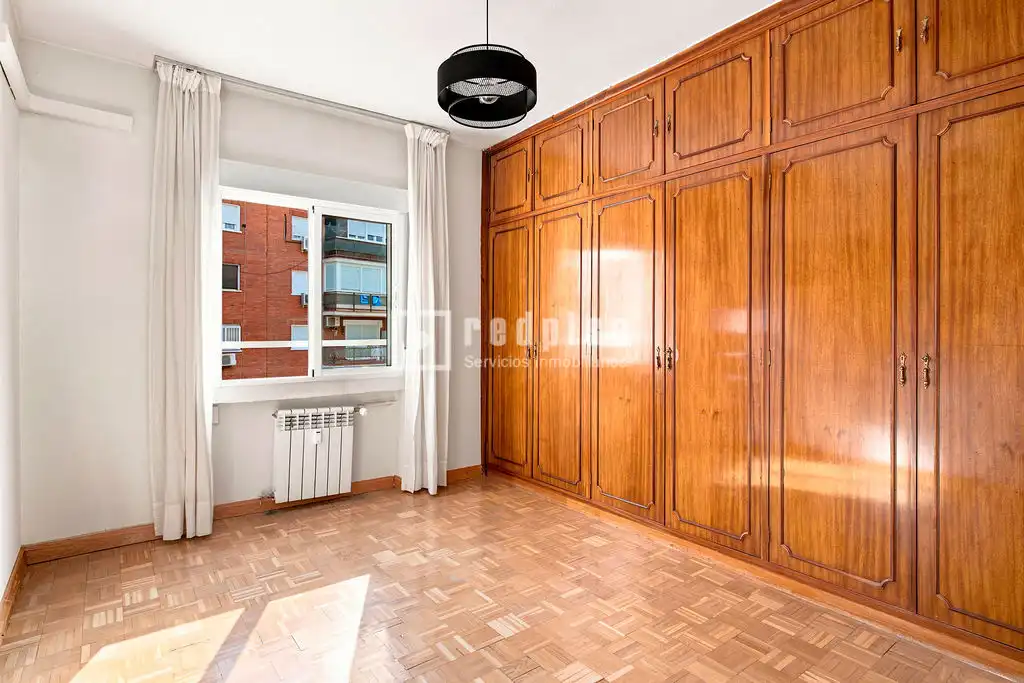 Habitación de Piso en venta en Madrid