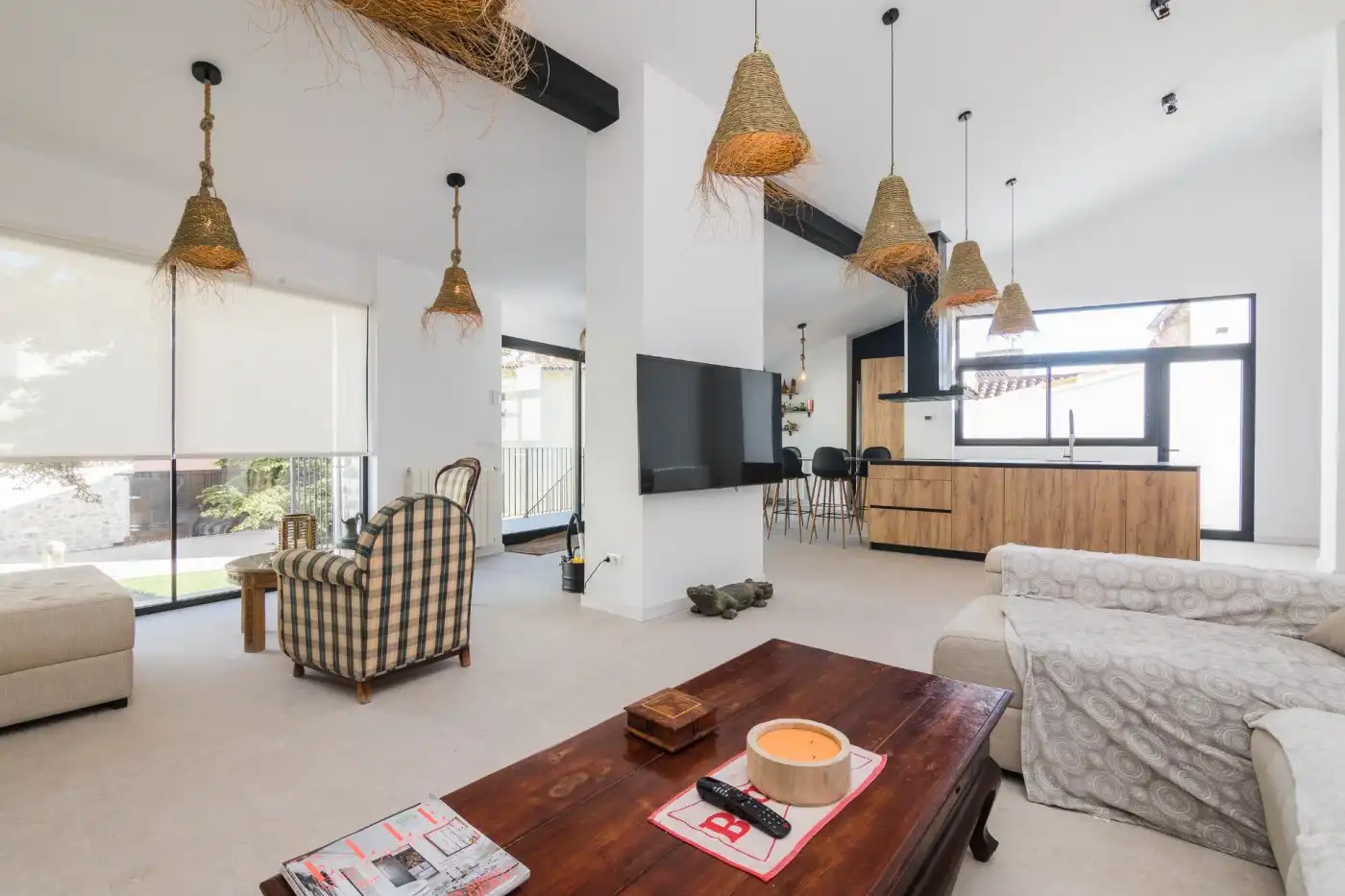 Sala d'estar de Casa o xalet en venda en Cocentaina amb Calefacció, Jardí privat i Terrassa