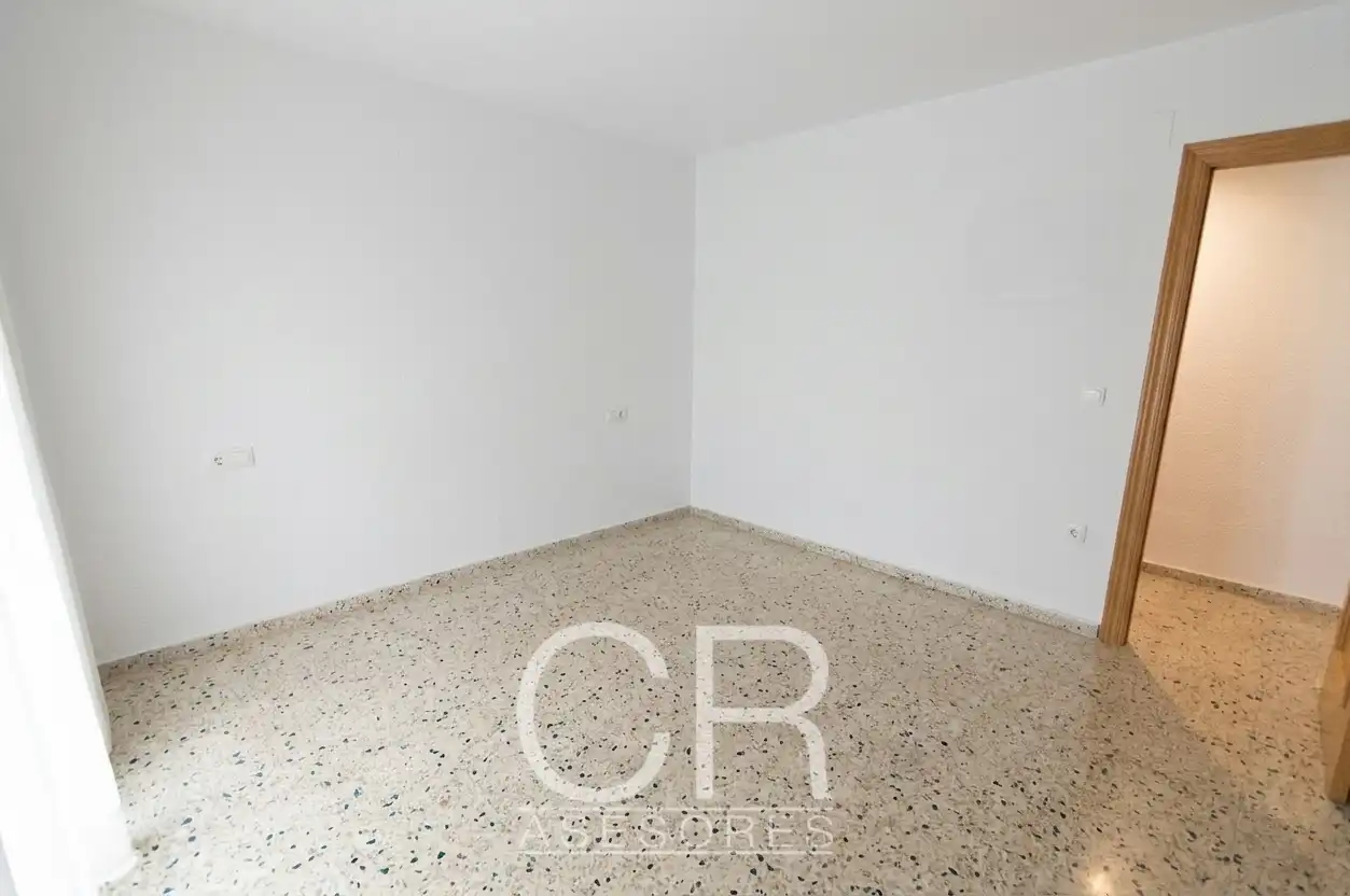 Habitación de Piso de alquiler en Granada con Aire acondicionado, Calefacción y Balcón