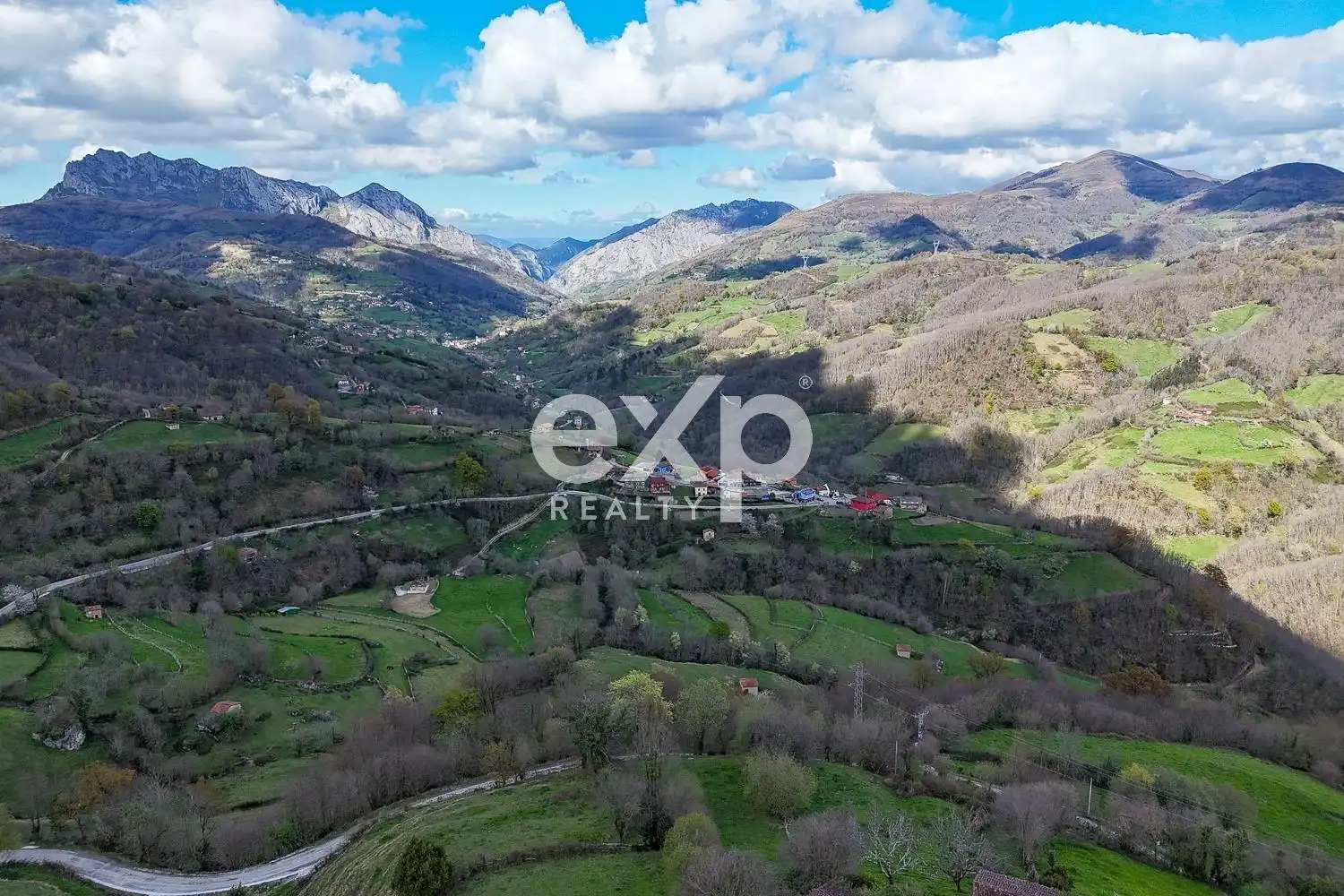 Finca rústica en venta en Riosa con Calefacción, Jardín privado y Parquet