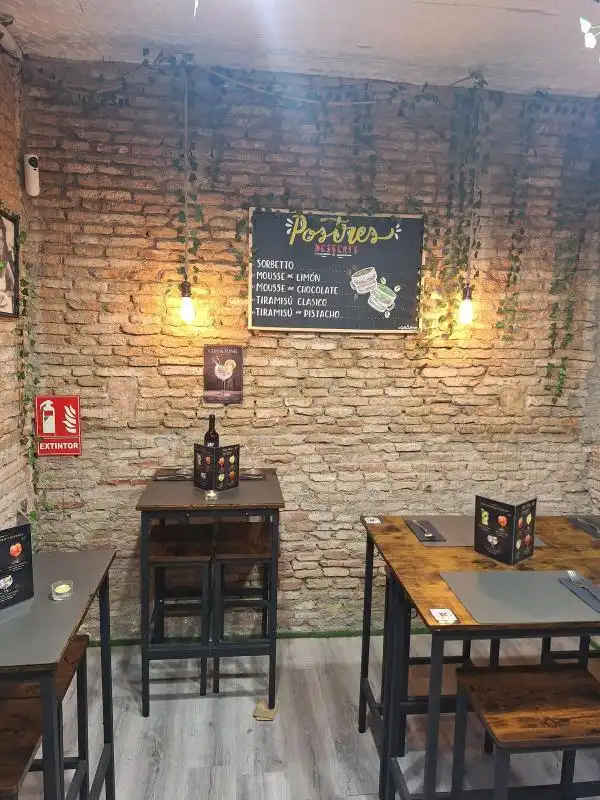 Locale commerciale in vendita a C. Madre de Dios, imagen 3