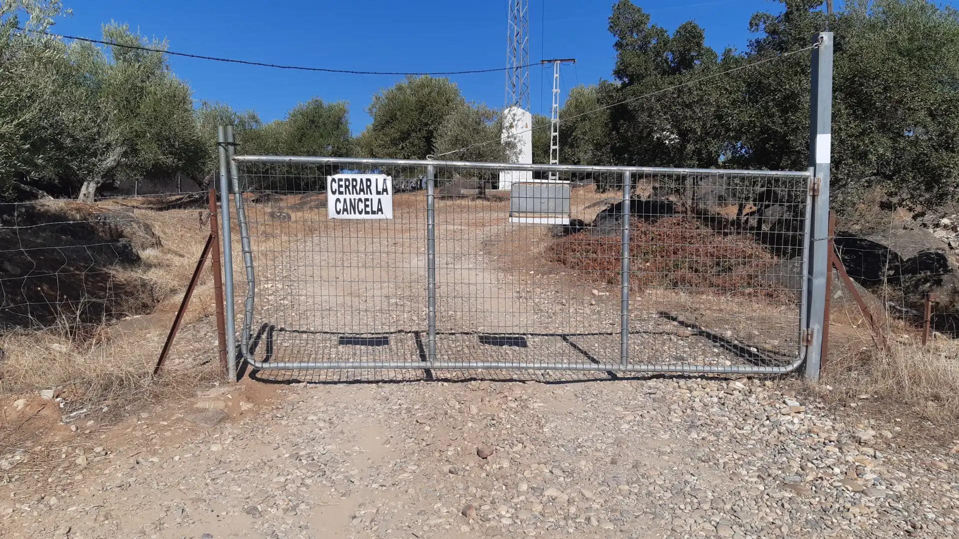 Land for sale in Calle Camino Sierra de la Cruz, 9, Lora del Río