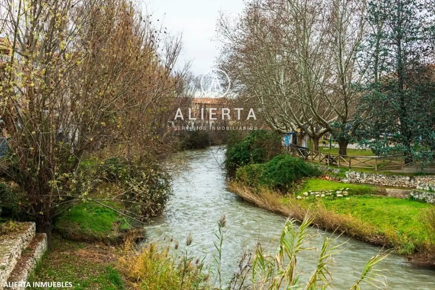 Nave industrial en venta en Río Jalón, Plaza de Toros - Barón de Warsage