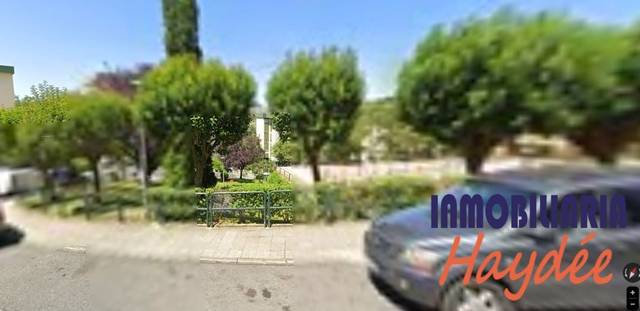 Garaje en Venta en Negurigane - Peruri