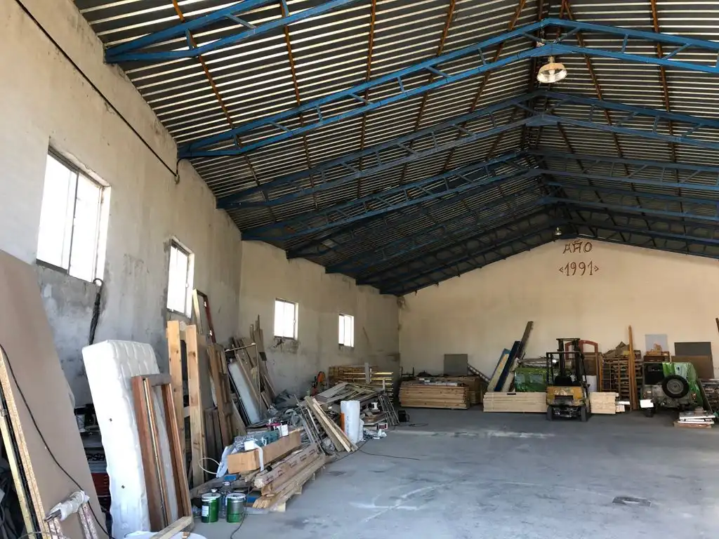 Nave industrial en venta en Macotera