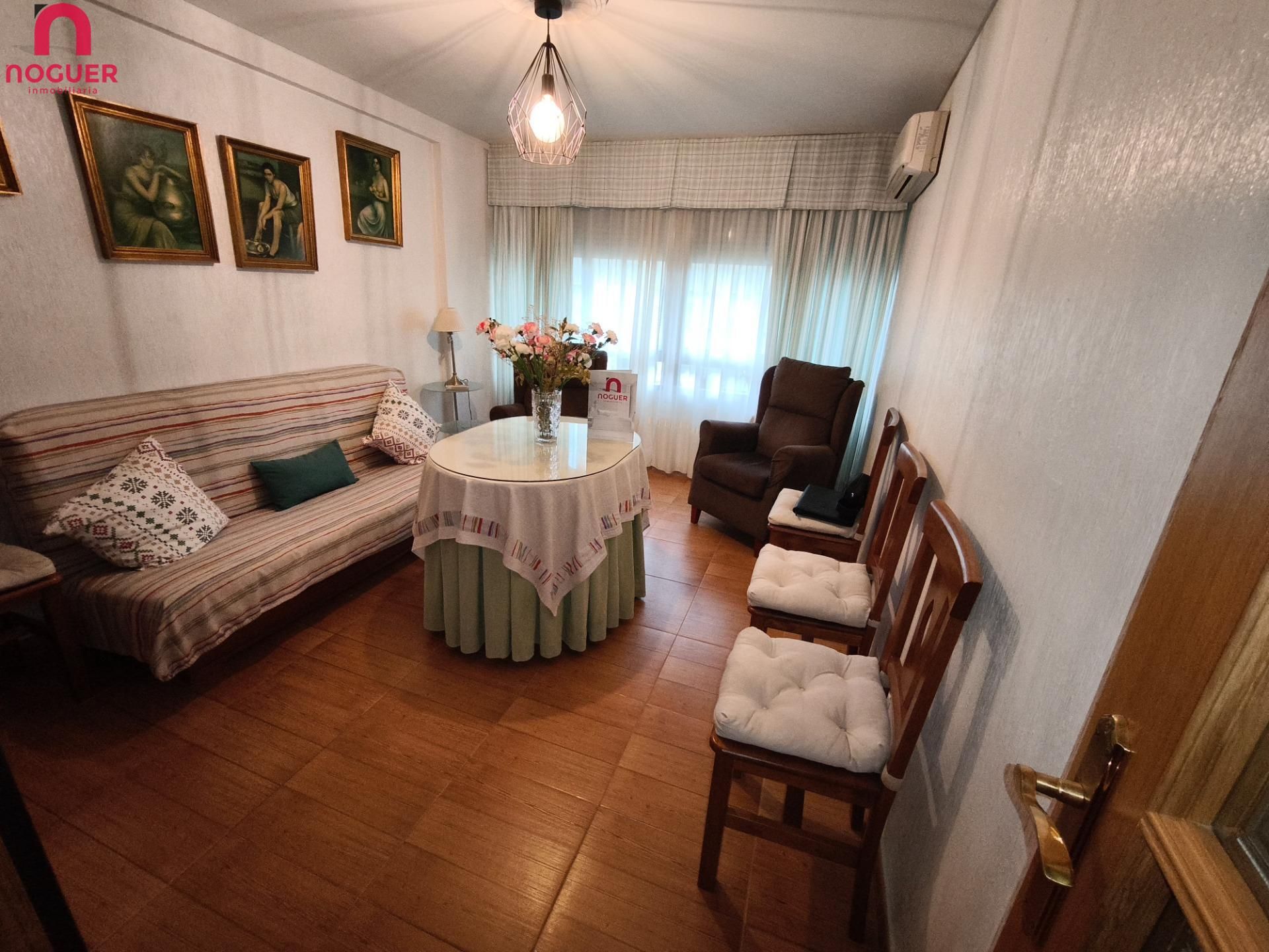 Sala d'estar de Pis en venda en  Córdoba Capital amb Aire condicionat i Moblat